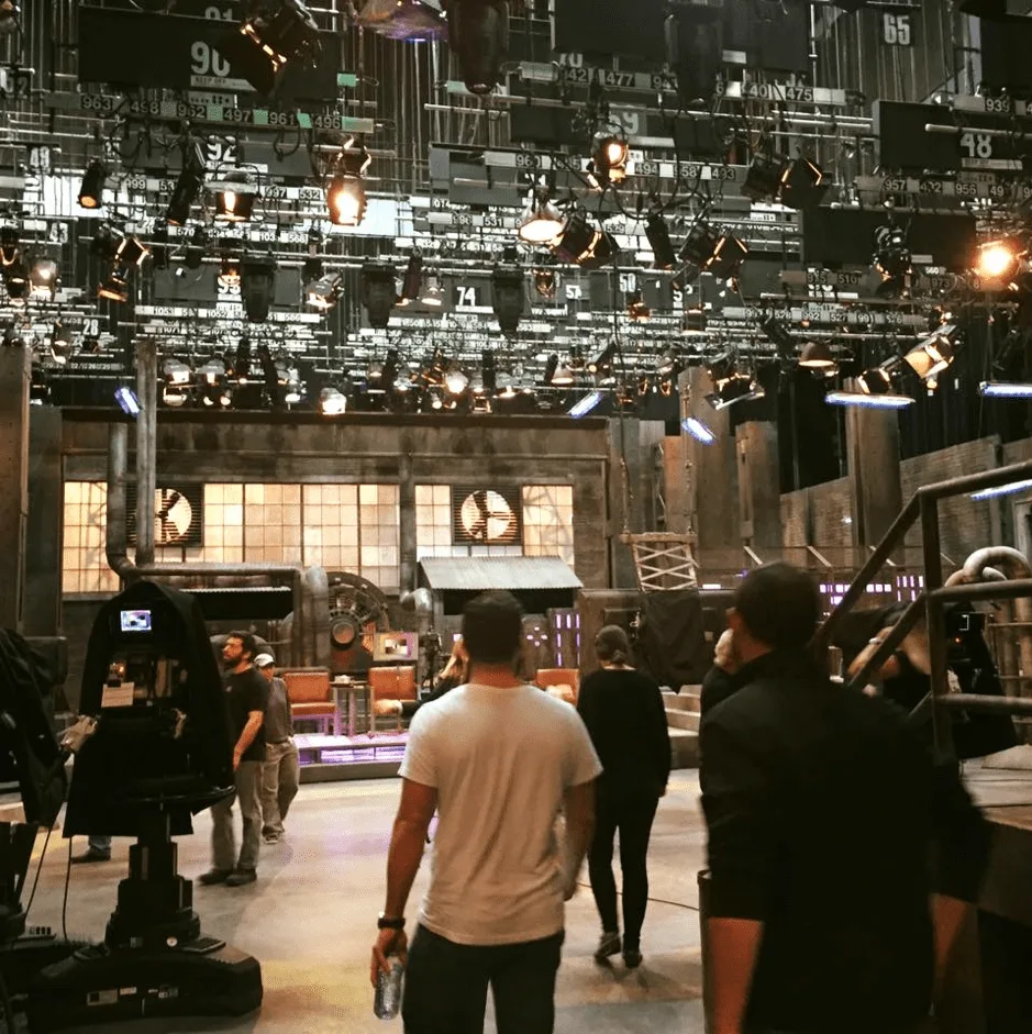 Dragon Den's set